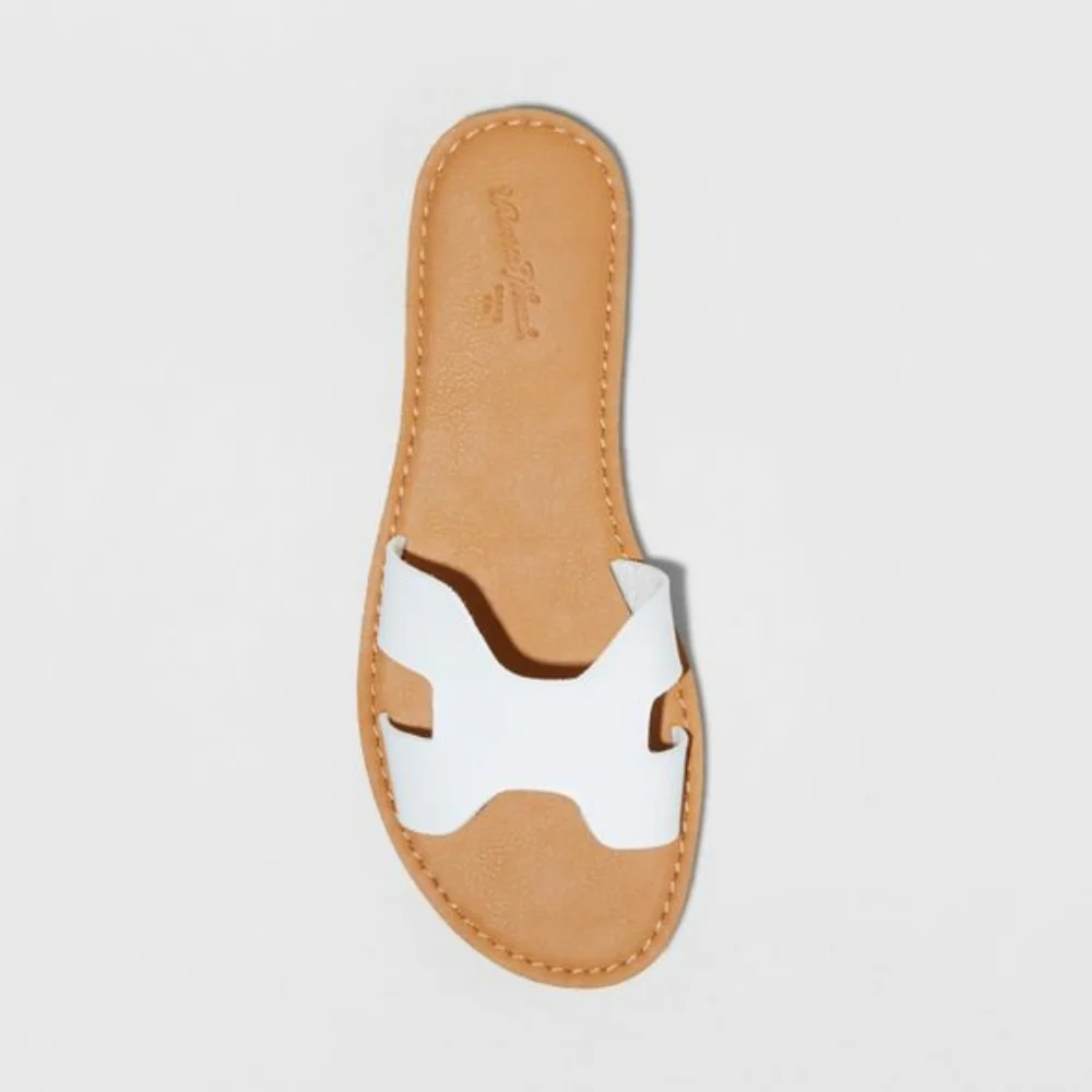 Universal Thread White and Tan Sandals - Picture 3 of 5